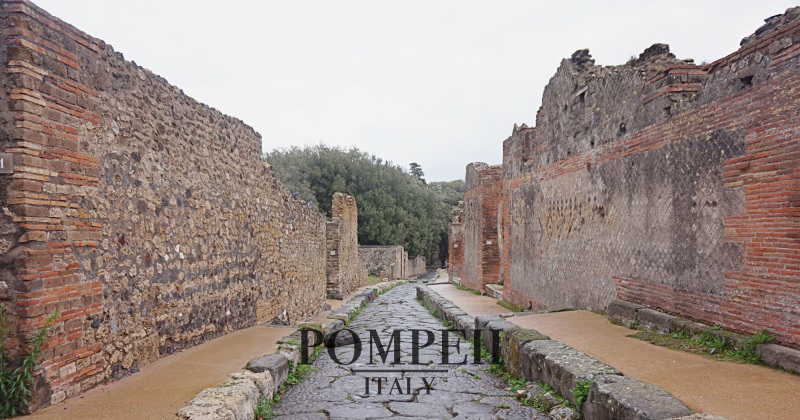【2022龐貝自由行全攻略】Pompeii交通、門票、住宿推薦，維蘇威火山那消失的城市
