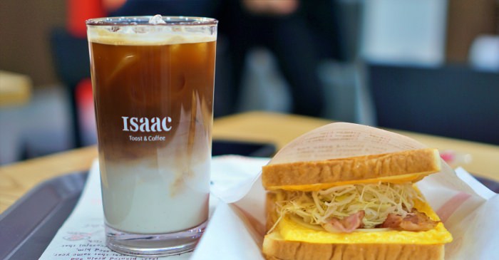 首爾早餐店|ISAAC韓國三明治連鎖店，花生醬培根、薯餅三明治