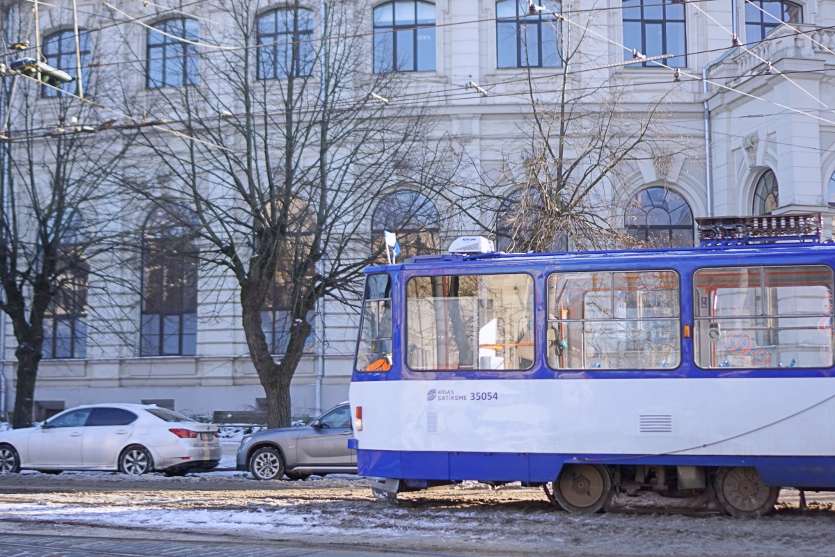 【2025拉脫維亞交通攻略】APP購票教學、火車公車搭乘、機場到市區交通