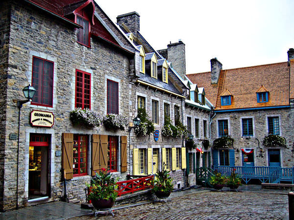 Quebec_City_old_town_by_ilpavone2004